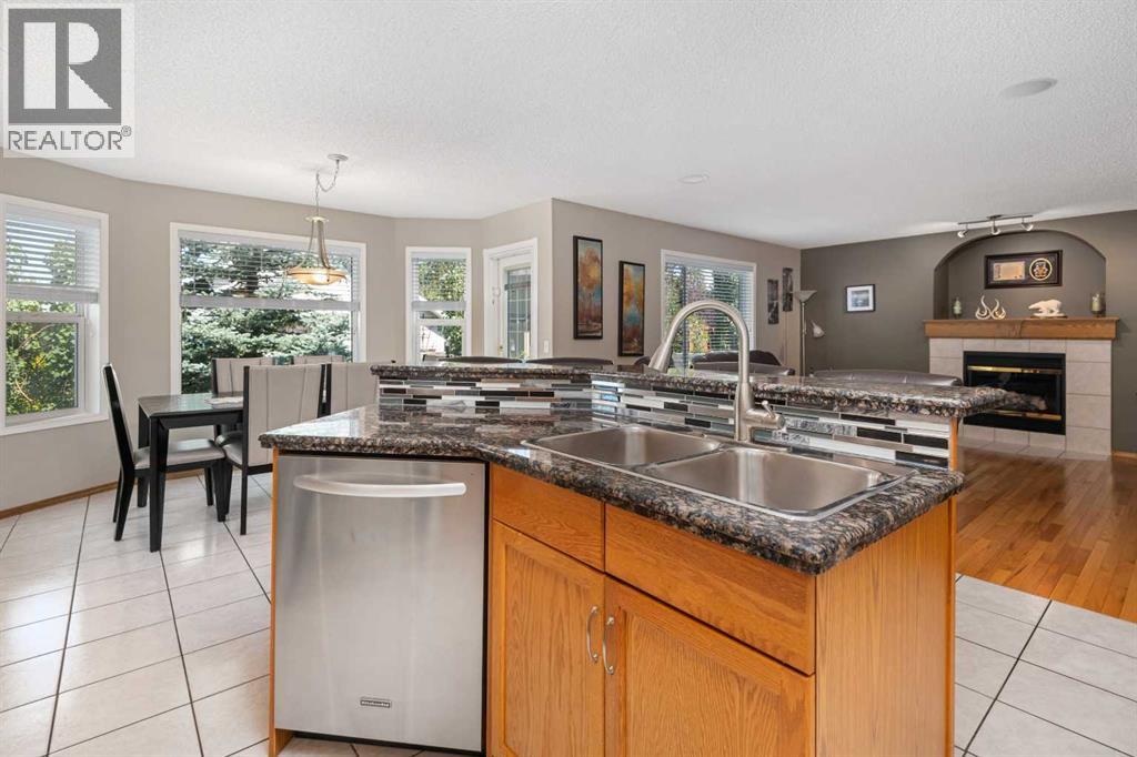 Photo 19 of 195 Cove Crescent, Chestermere AB