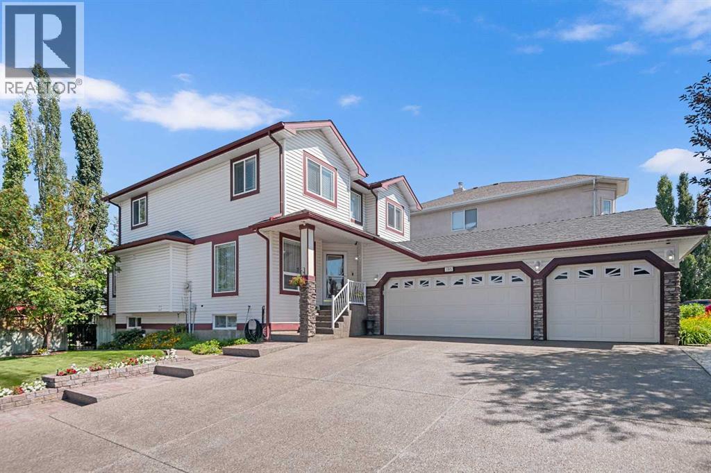 Photo 1 of 195 Cove Crescent, Chestermere AB
