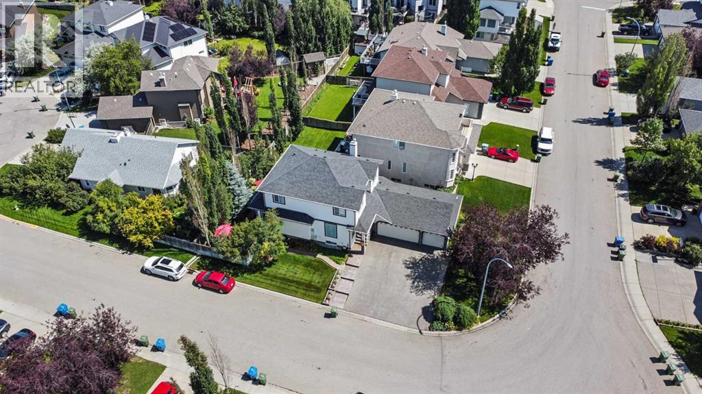 Photo 3 of 195 Cove Crescent, Chestermere AB