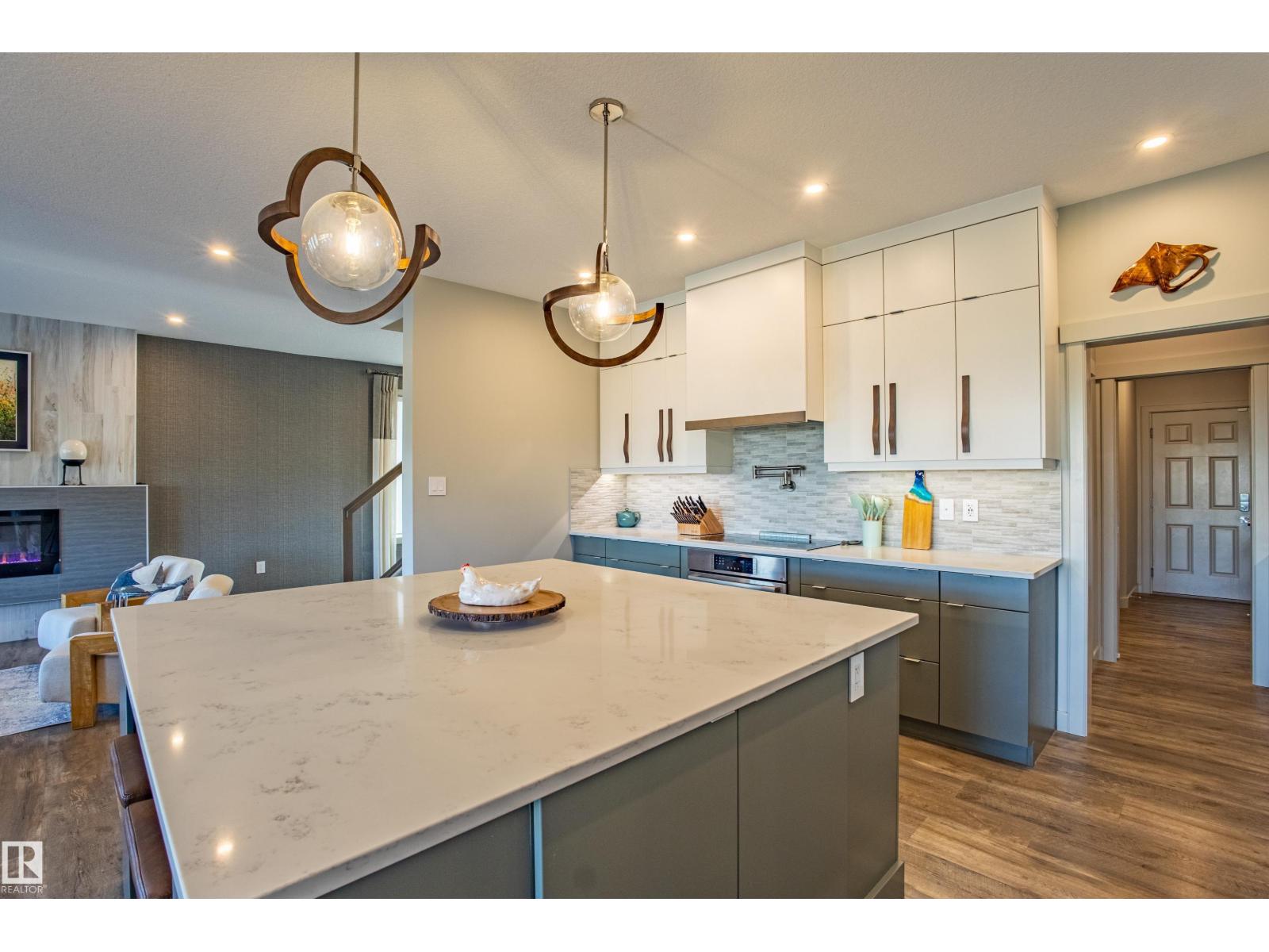 Photo 14 of 6013 Naden Landing Ld Nw, Edmonton AB