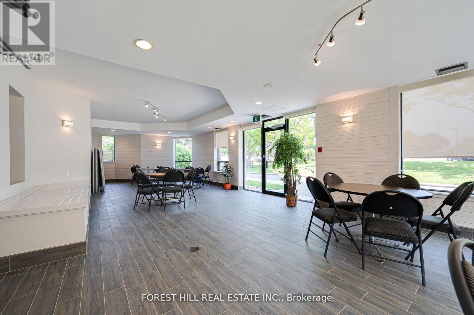 Photo 24 of 308 7440 Bathurst Street, Vaughan ON