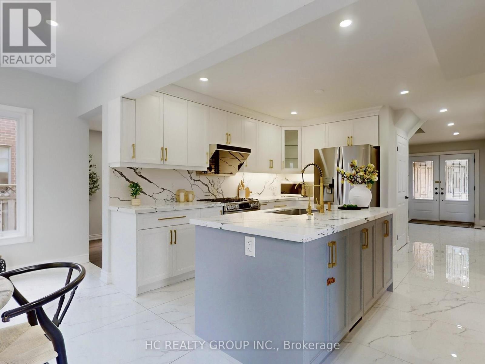 Photo 11 of 104 Tilman Circle, Markham ON