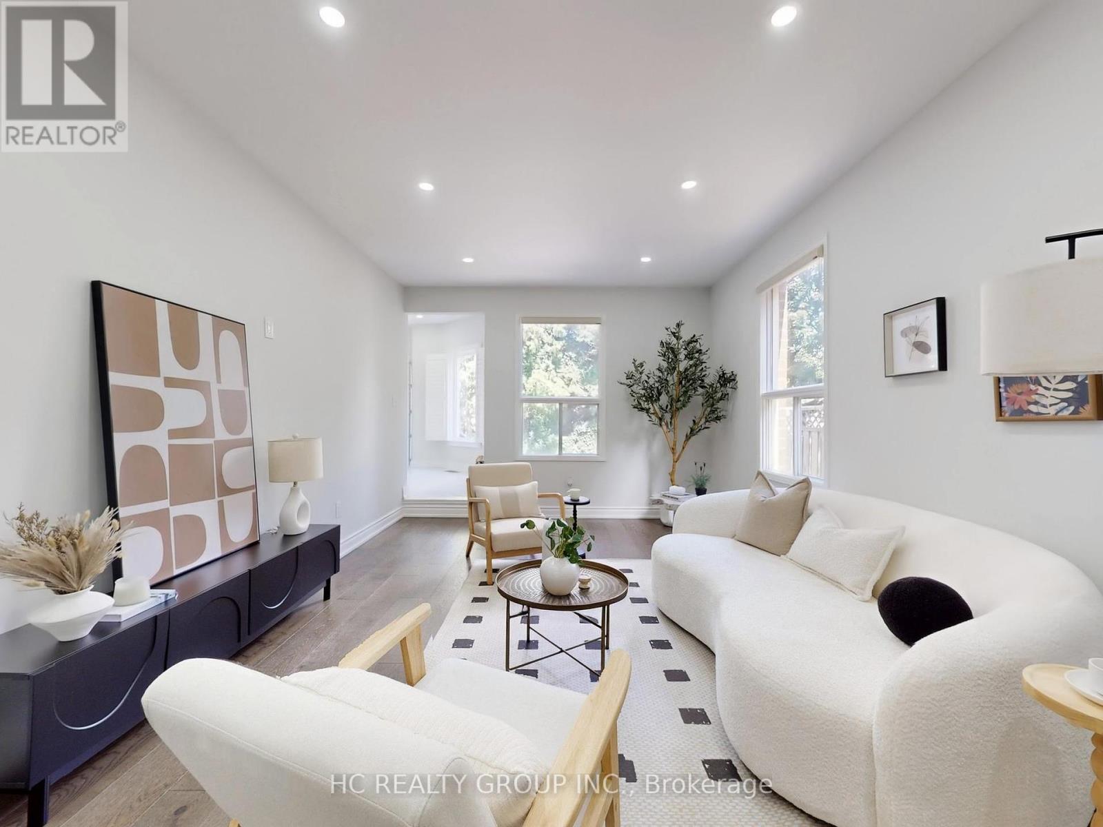 Photo 16 of 104 Tilman Circle, Markham ON