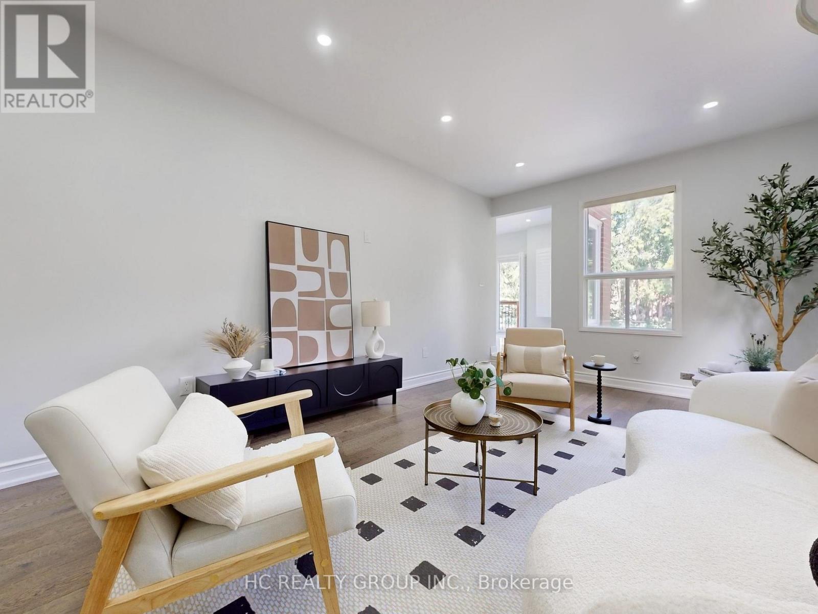 Photo 17 of 104 Tilman Circle, Markham ON