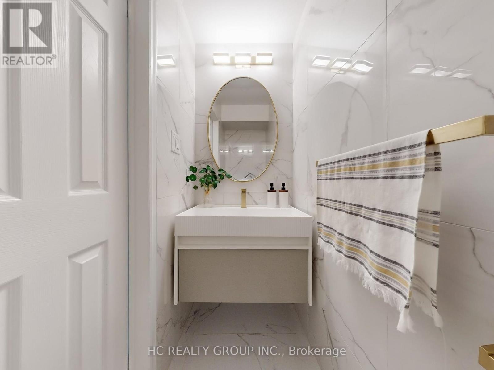 Photo 21 of 104 Tilman Circle, Markham ON