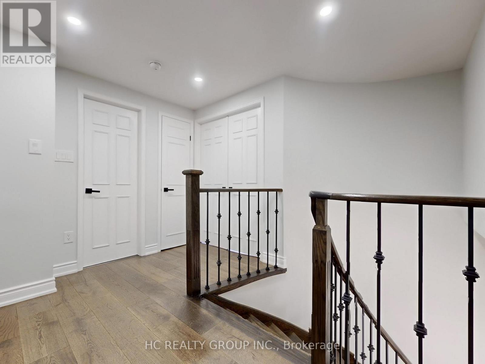 Photo 25 of 104 Tilman Circle, Markham ON