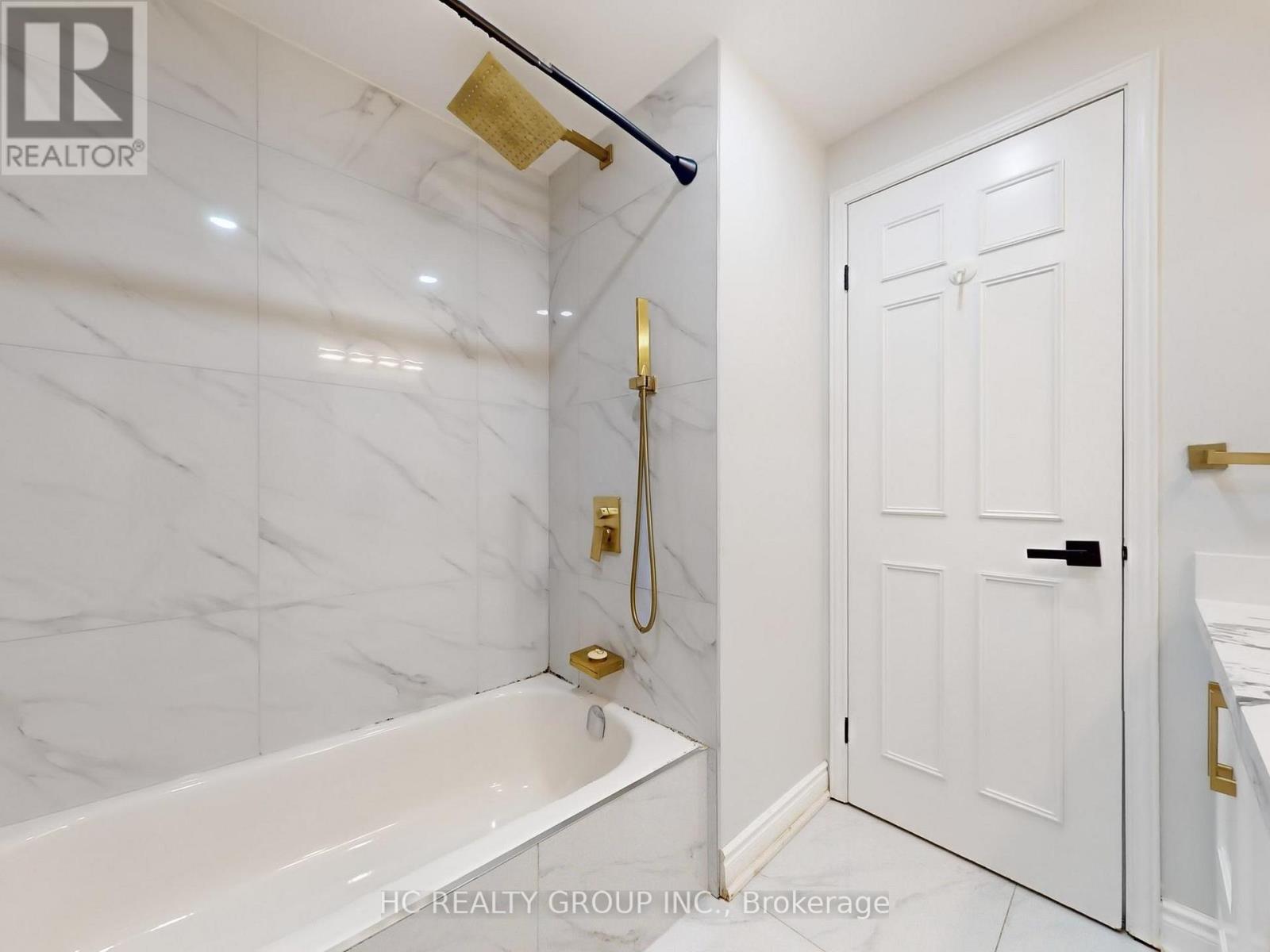 Photo 42 of 104 Tilman Circle, Markham ON