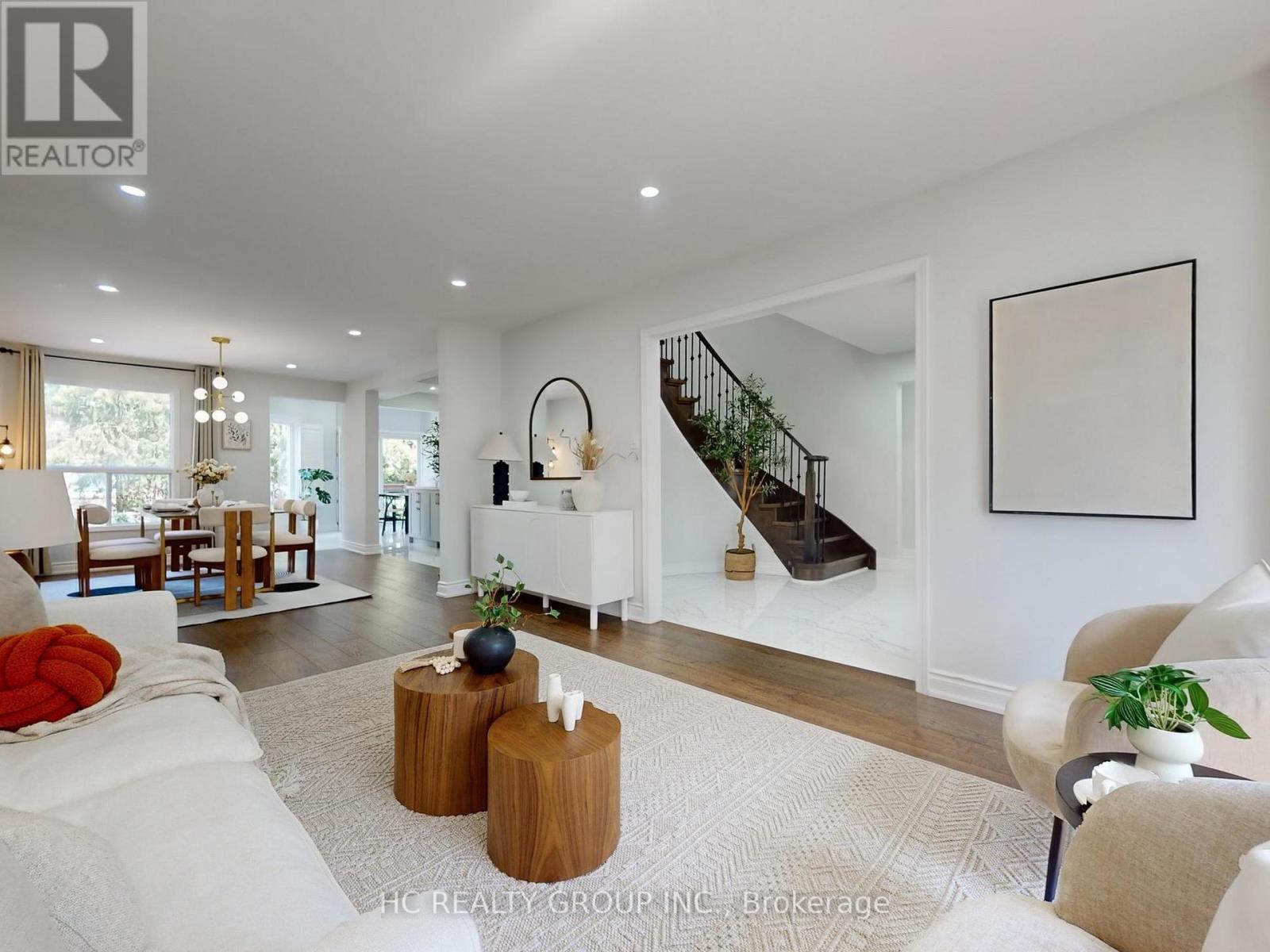 Photo 5 of 104 Tilman Circle, Markham ON