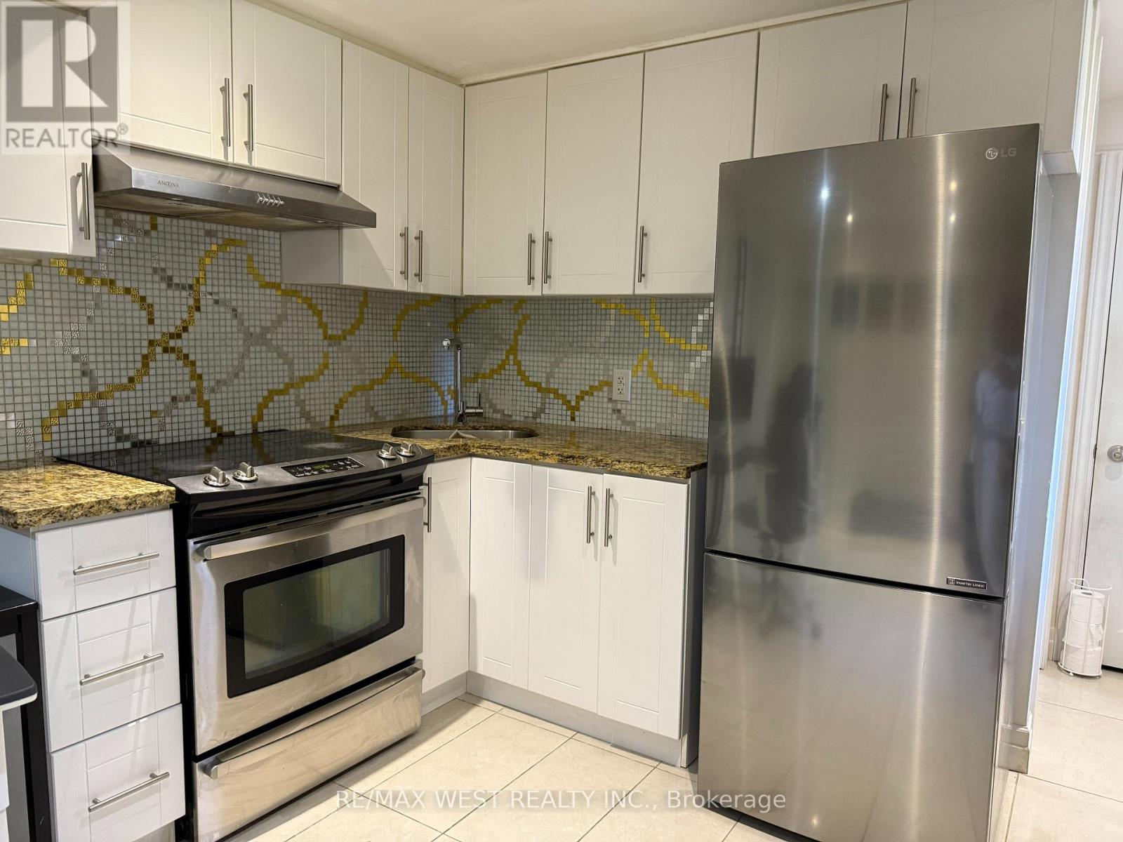 Photo 3 of Bsmt 1127 Islington Avenue, Toronto ON