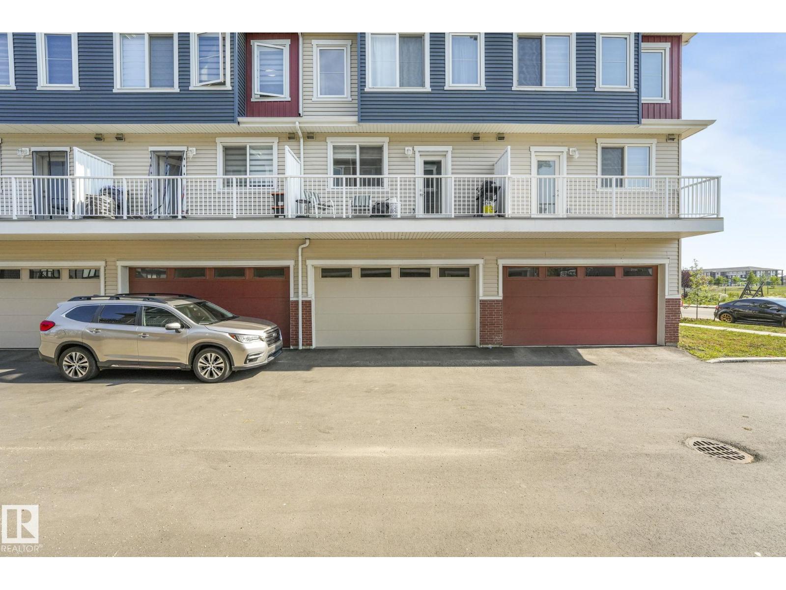Photo 39 of 3 22786 97 Av Nw, Edmonton AB