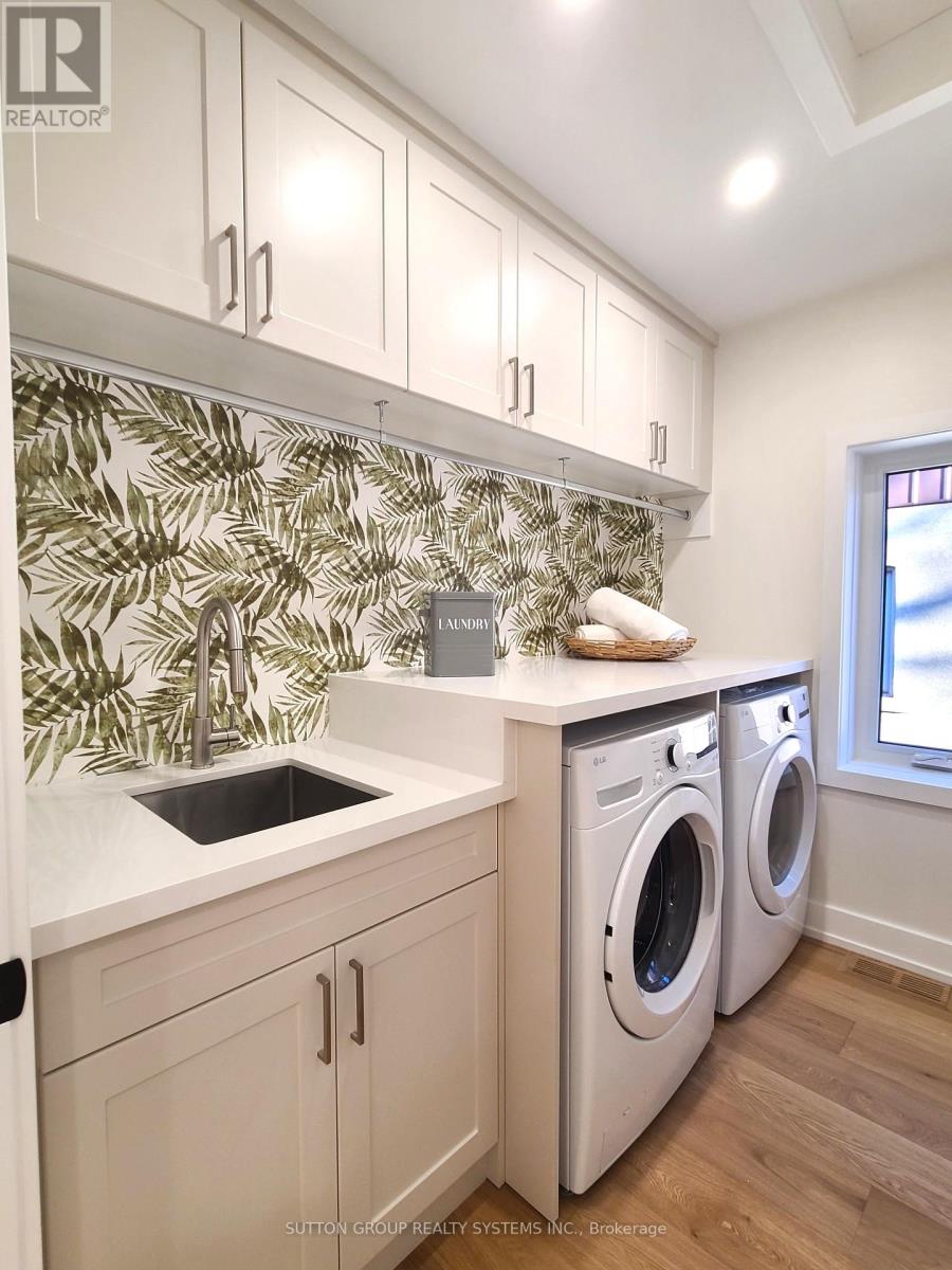 Photo 36 of 21 South Kingsway, Toronto ON