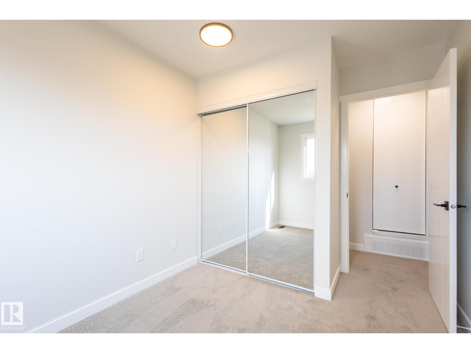 Photo 18 of 14618 25 St Nw, Edmonton AB