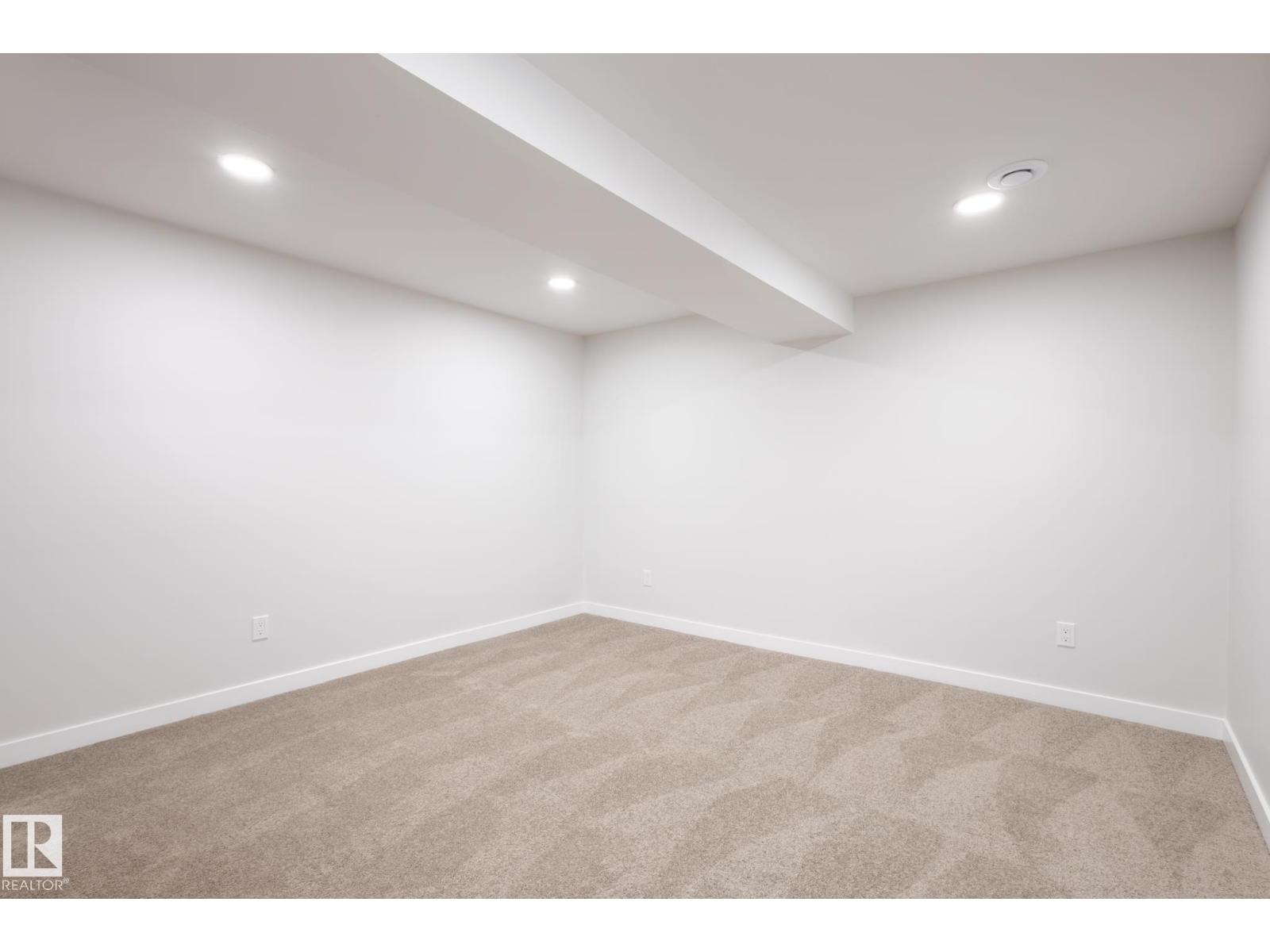 Photo 26 of 14618 25 St Nw, Edmonton AB