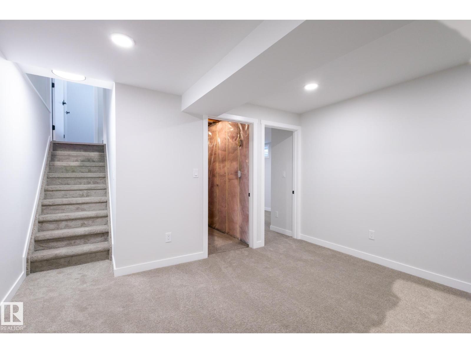 Photo 27 of 14618 25 St Nw, Edmonton AB
