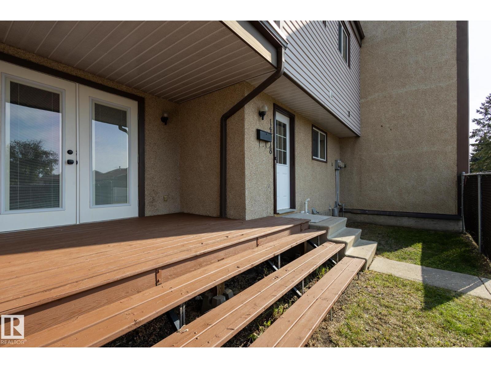 Photo 5 of 14618 25 St Nw, Edmonton AB