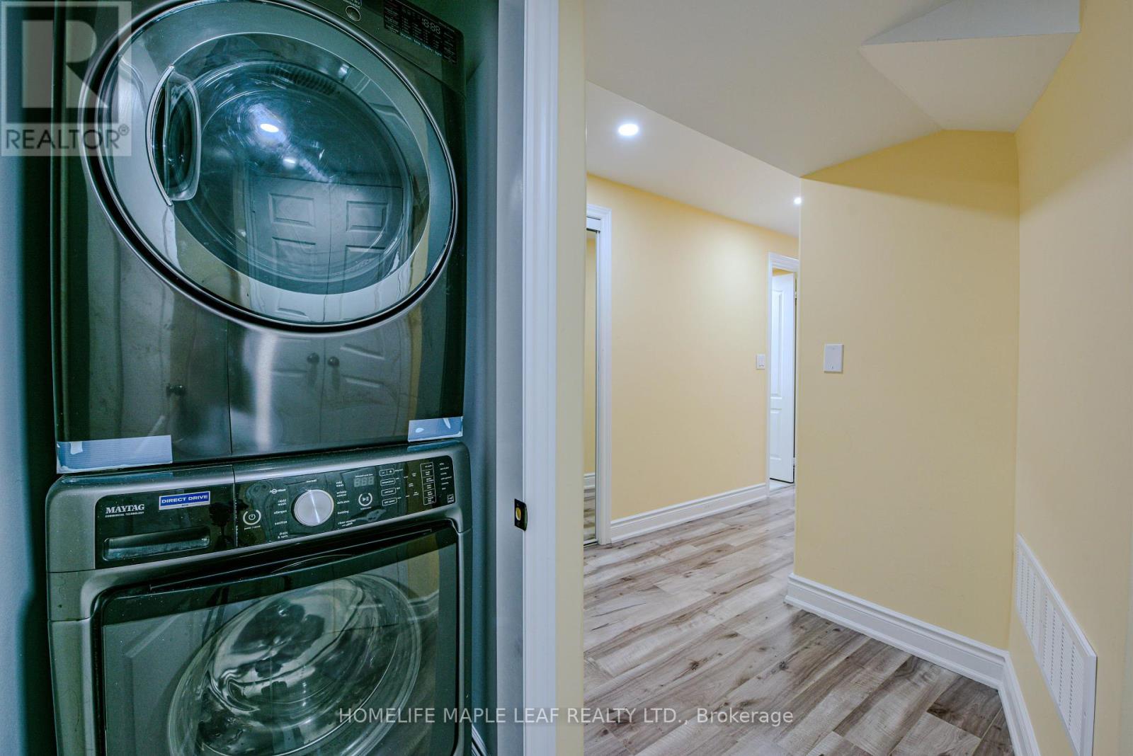 Photo 40 of Main Floor 15 Orangeblossom Trail, Brampton ON