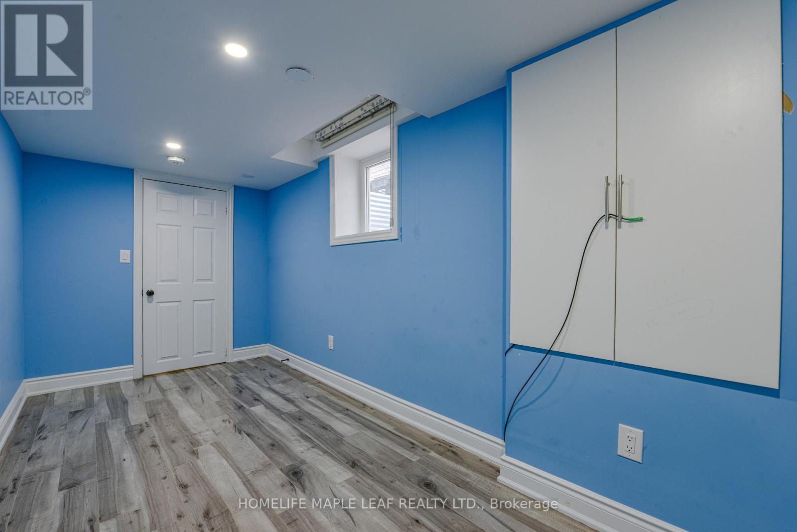 Photo 42 of Main Floor 15 Orangeblossom Trail, Brampton ON