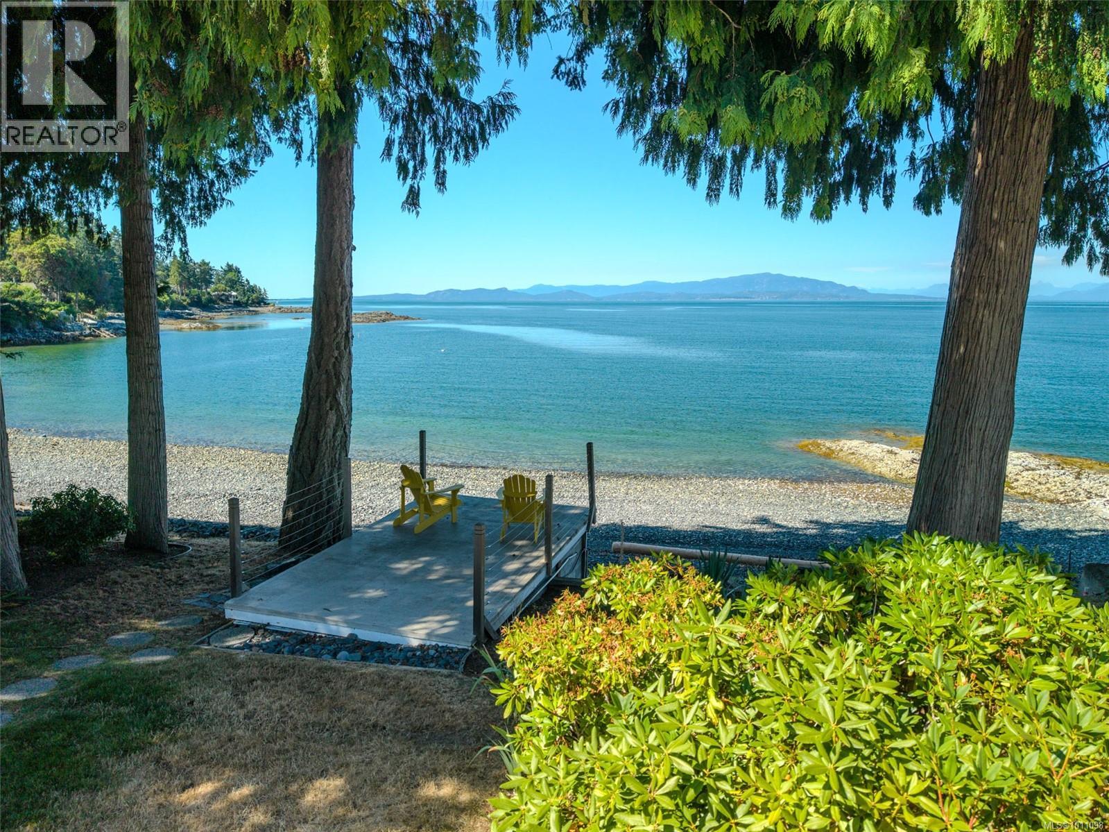 Photo 10 of 1558 Haida Way, Nanoose Bay BC