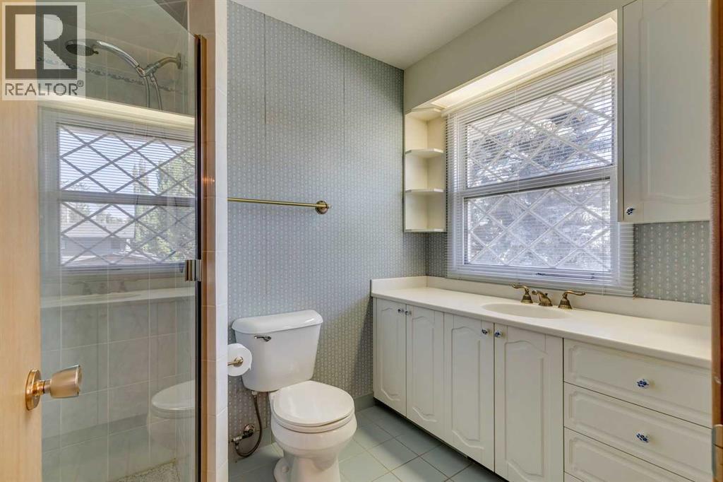 Photo 27 of 924 Kerfoot Crescent Sw, Calgary AB