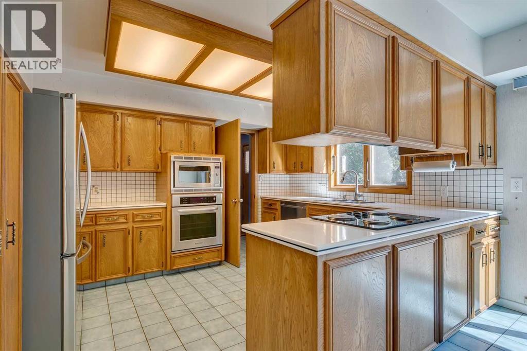 Photo 14 of 924 Kerfoot Crescent Sw, Calgary AB