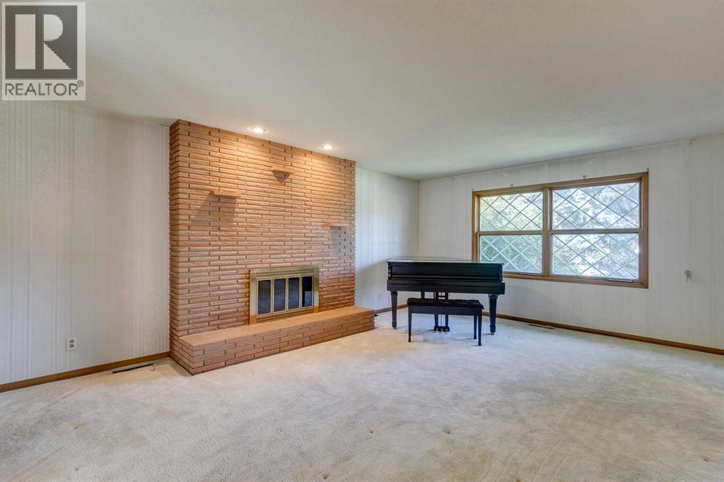 Photo 7 of 924 Kerfoot Crescent Sw, Calgary AB