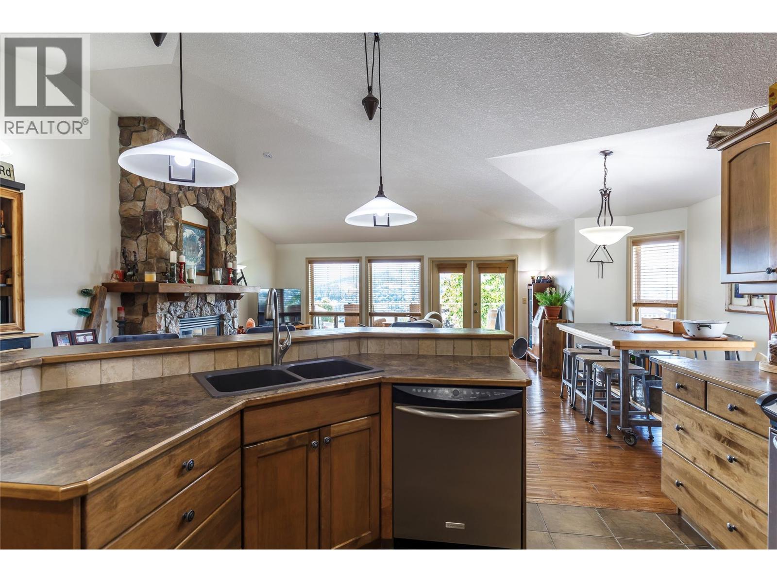  1377 Kendra Court, Kelowna