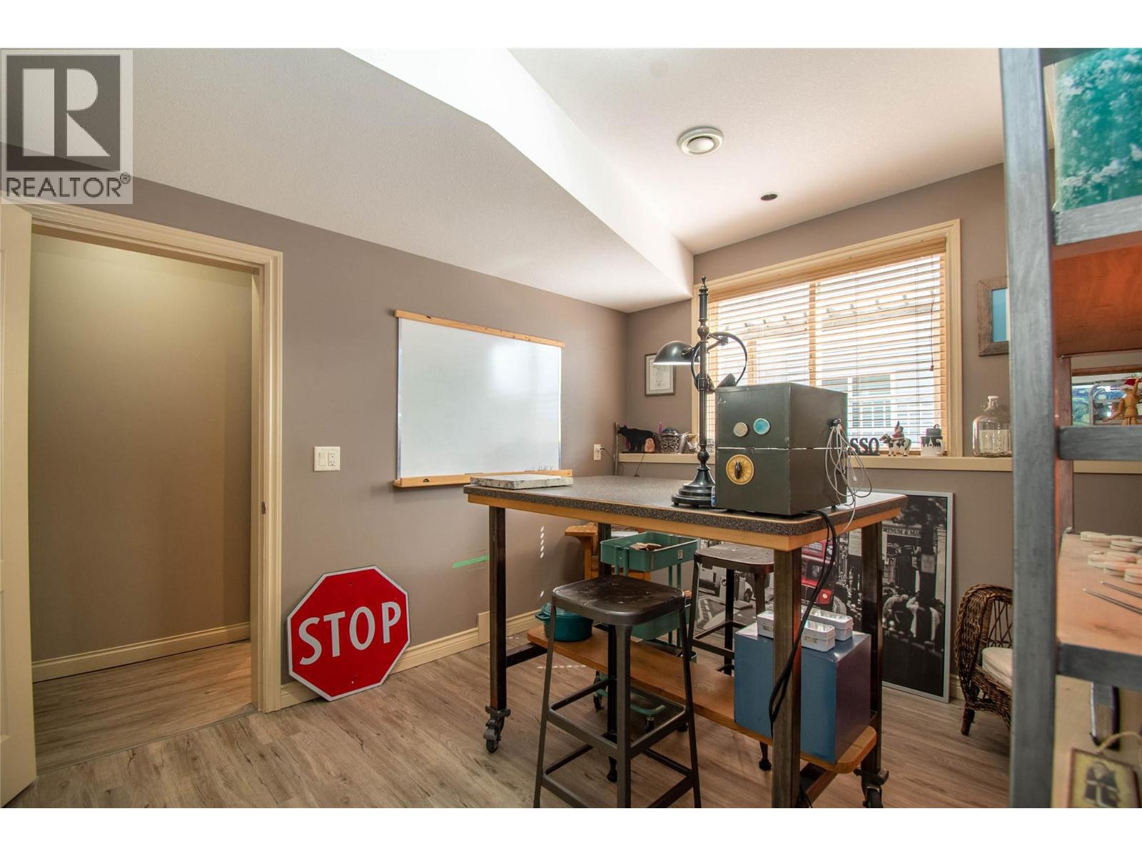  1377 Kendra Court, Kelowna