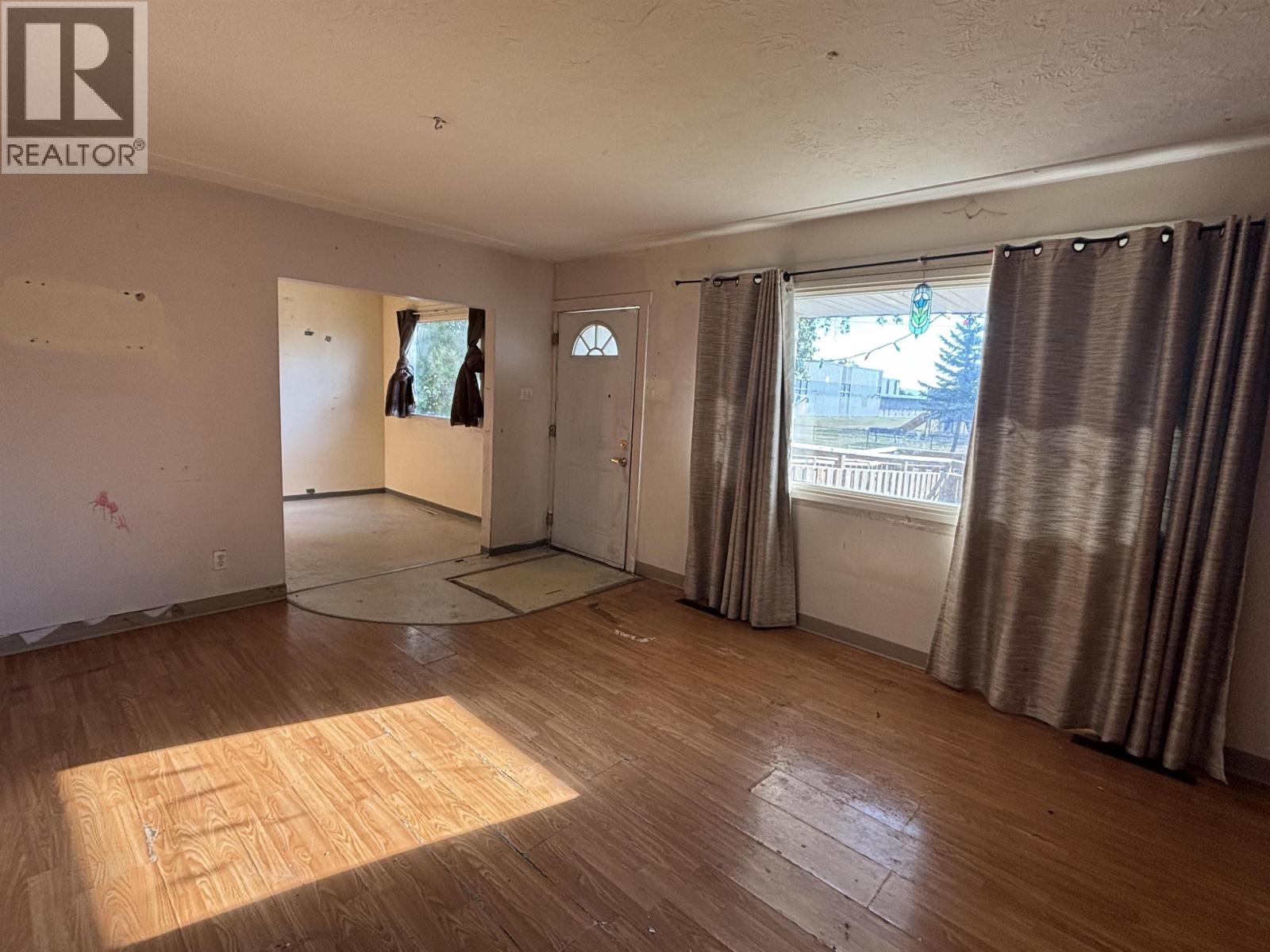 Photo 5 of 377 Irwin Street, Prince George BC