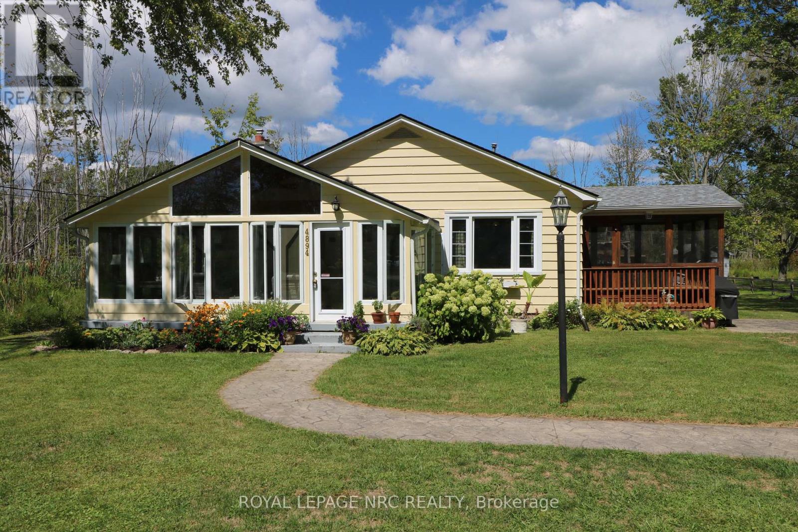 Photo 1 of 4894 Wildwood Avenue, Fort Erie ON