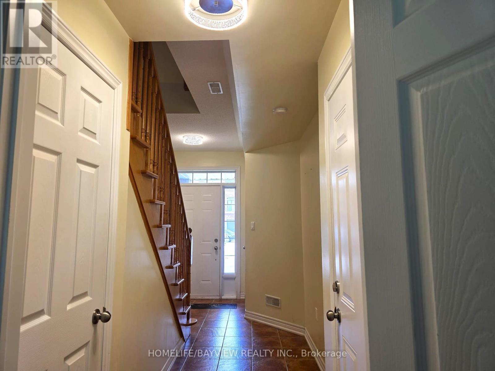 Photo 22 of 38 151 Silverwood Avenue, Richmond Hill ON