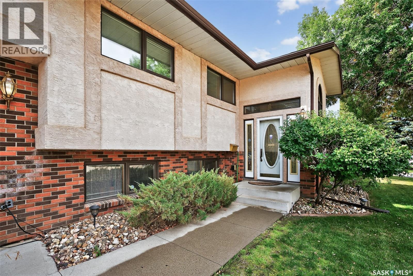 Photo 2 of 80 Bluebell Crescent, Moose Jaw SK