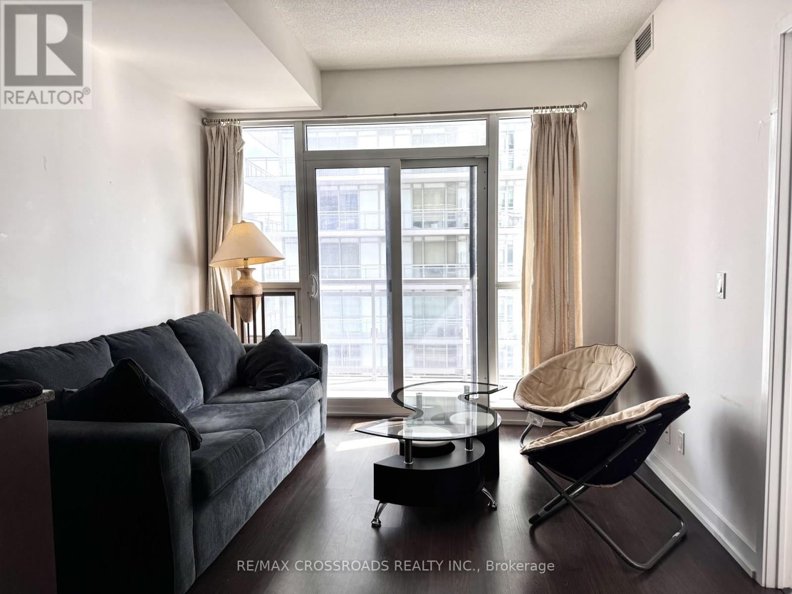 Photo 5 of 1606 89 Dunfield Avenue, Toronto ON