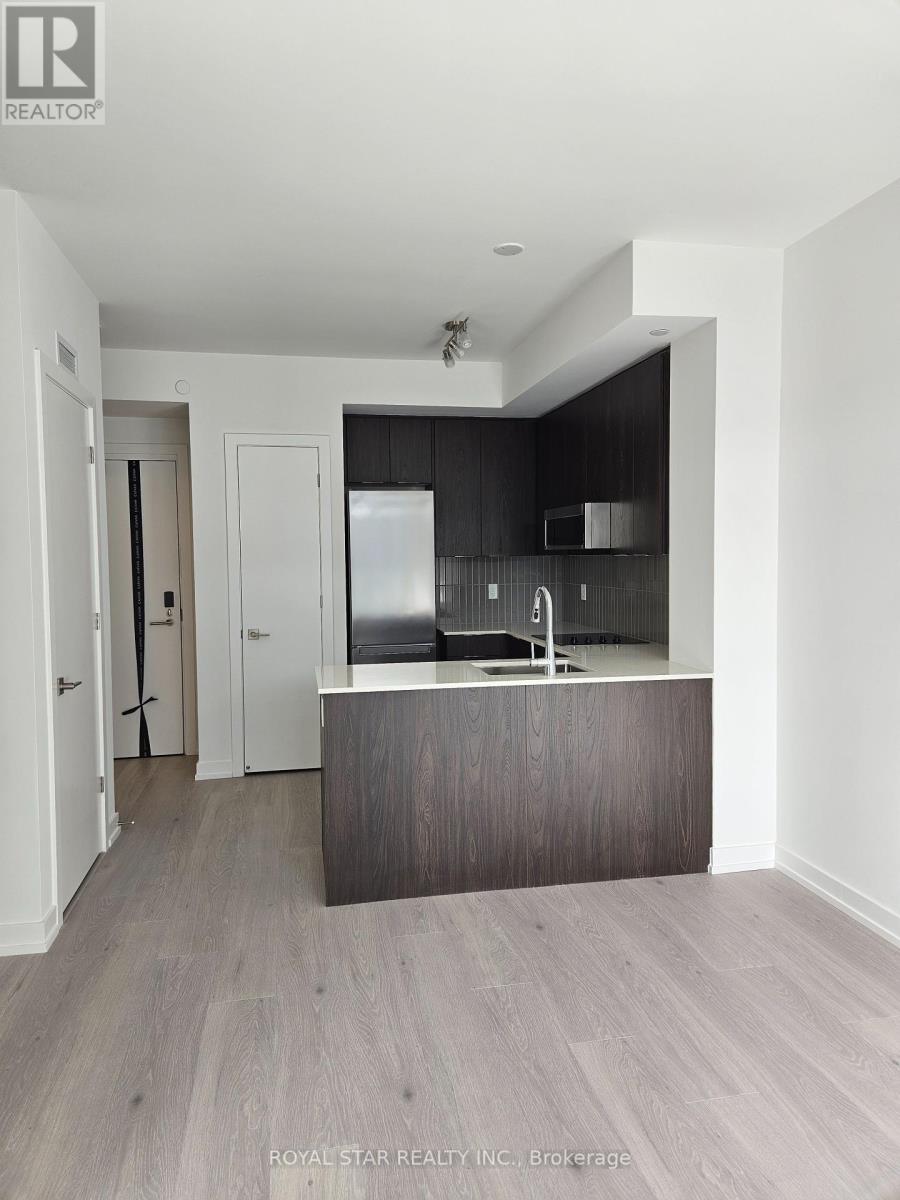 Photo 10 of 502 2501 Saw Whet Boulevard N, Oakville ON