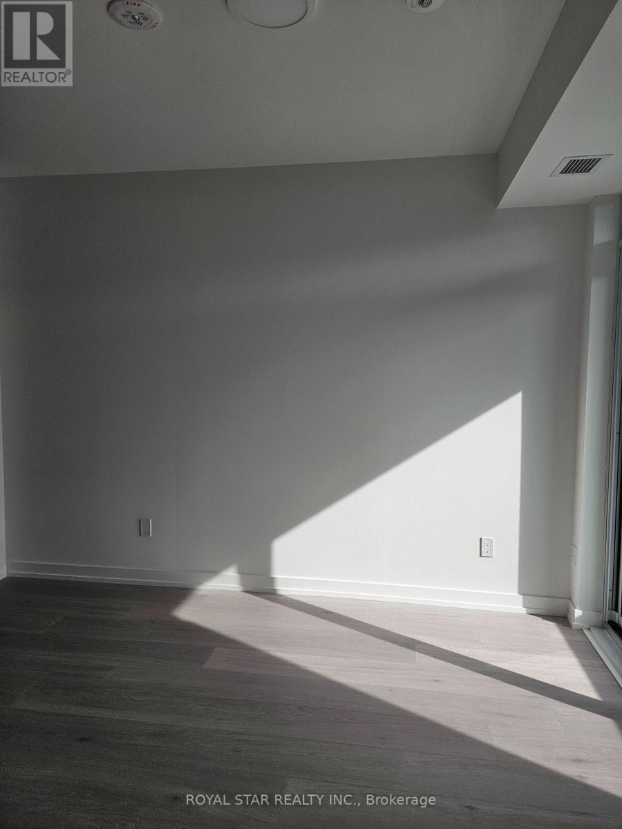 Photo 15 of 502 2501 Saw Whet Boulevard N, Oakville ON