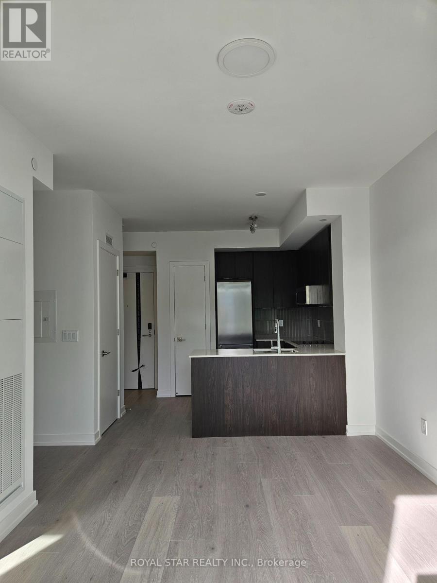 Photo 11 of 502 2501 Saw Whet Boulevard N, Oakville ON