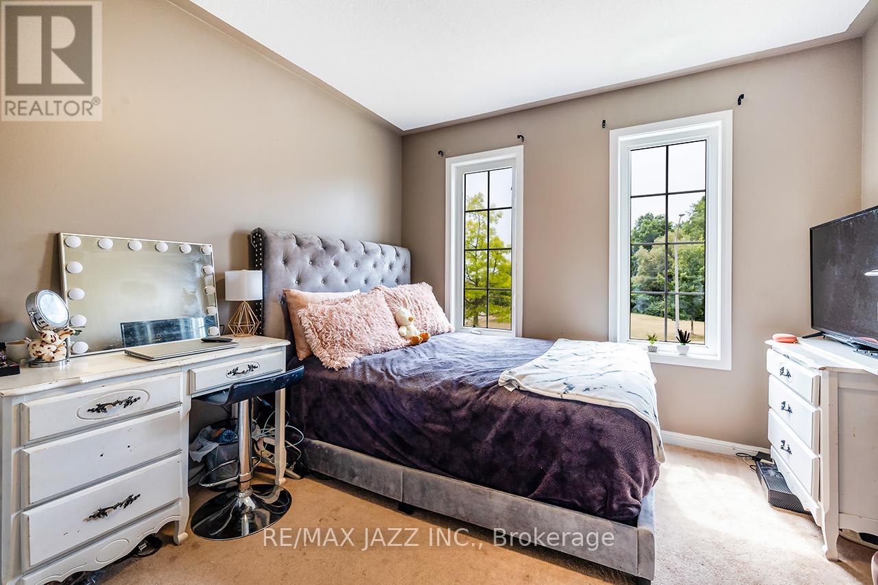 Photo 21 of 2 Nicks Street, Clarington ON