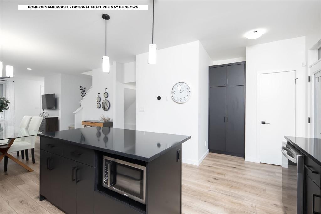 Photo 3 of 170 Emberwell Street, Winnipeg MB