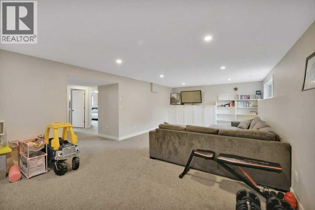 Photo 24 of 81 Terrace Heights Drive, Lacombe AB
