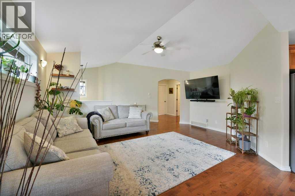 Photo 5 of 81 Terrace Heights Drive, Lacombe AB
