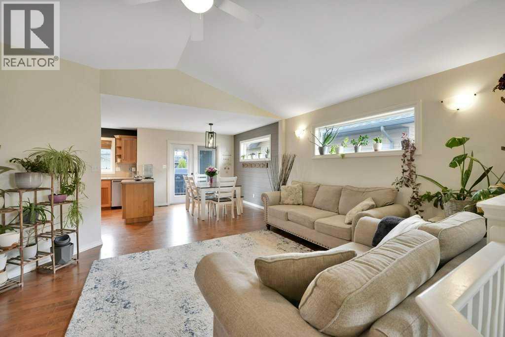Photo 4 of 81 Terrace Heights Drive, Lacombe AB