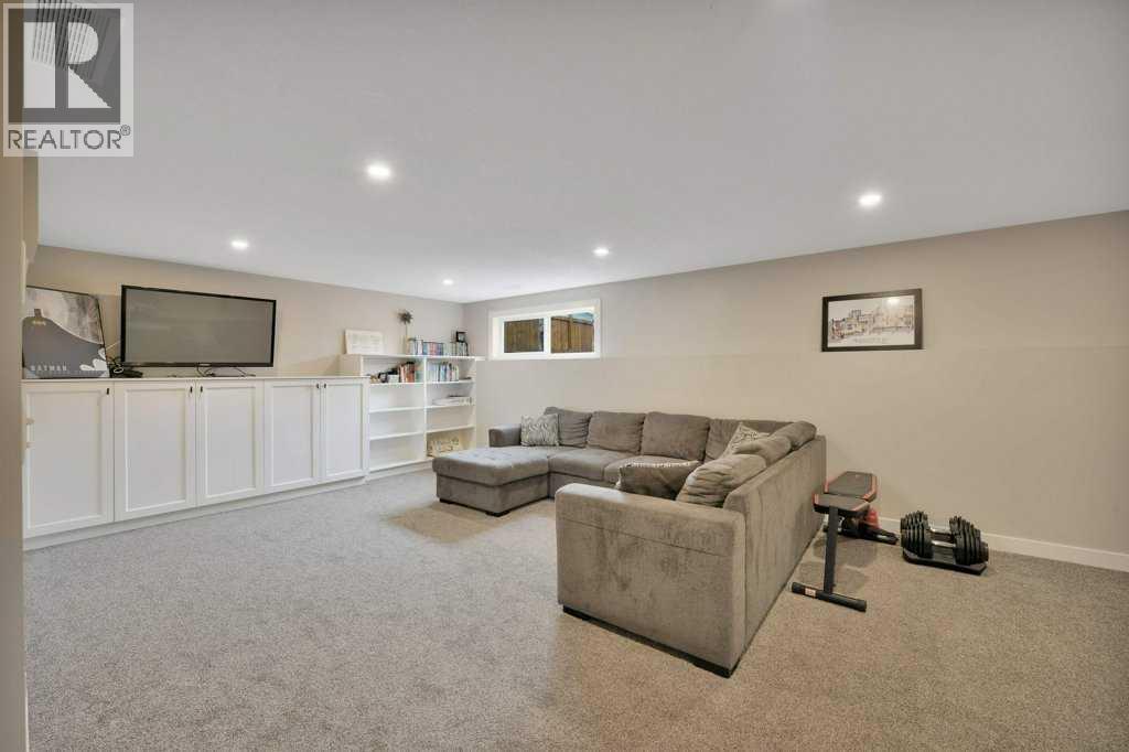 Photo 22 of 81 Terrace Heights Drive, Lacombe AB