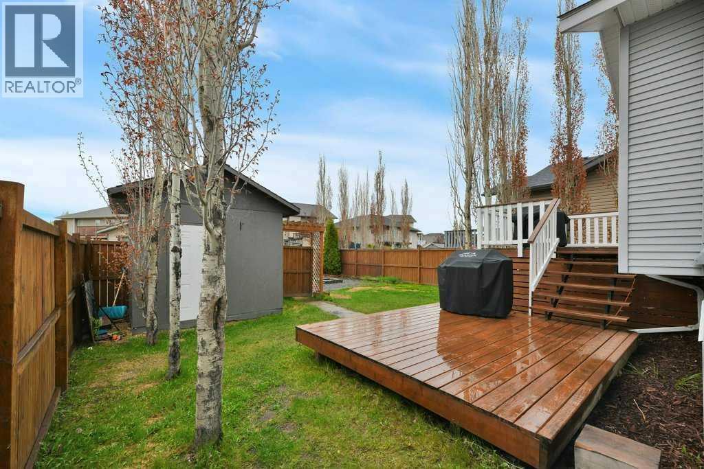 Photo 37 of 81 Terrace Heights Drive, Lacombe AB