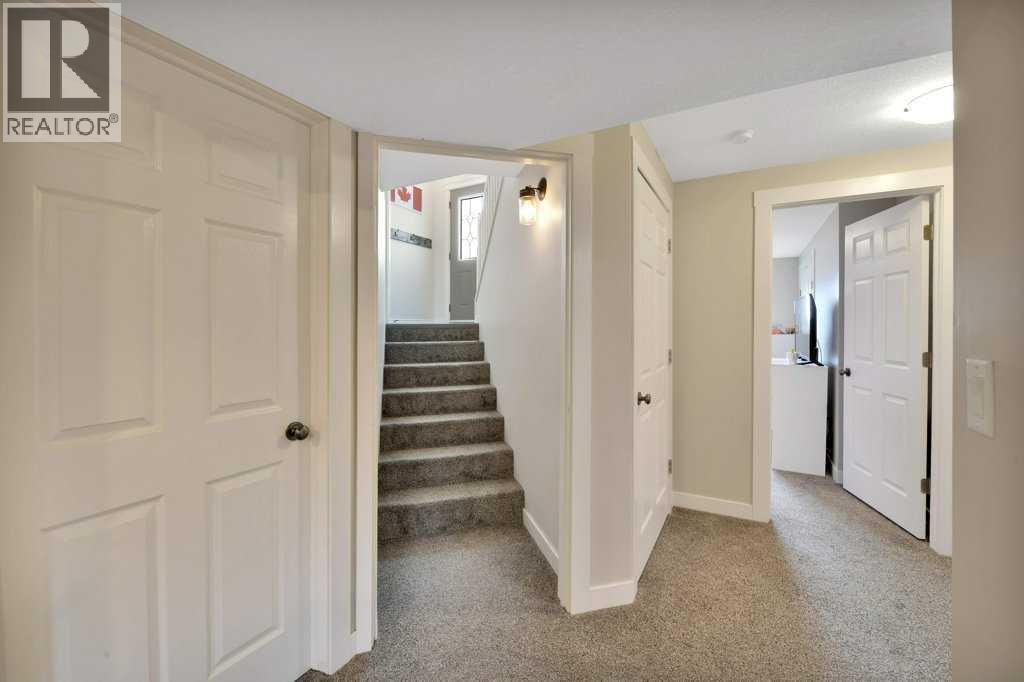 Photo 21 of 81 Terrace Heights Drive, Lacombe AB