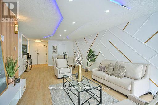 Photo 4 of 713 35 Trailwood Drive, Mississauga ON
