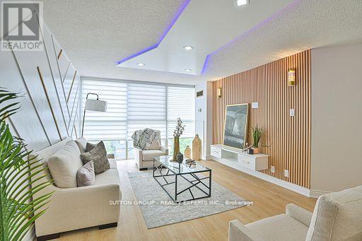 Photo 6 of 713 35 Trailwood Drive, Mississauga ON