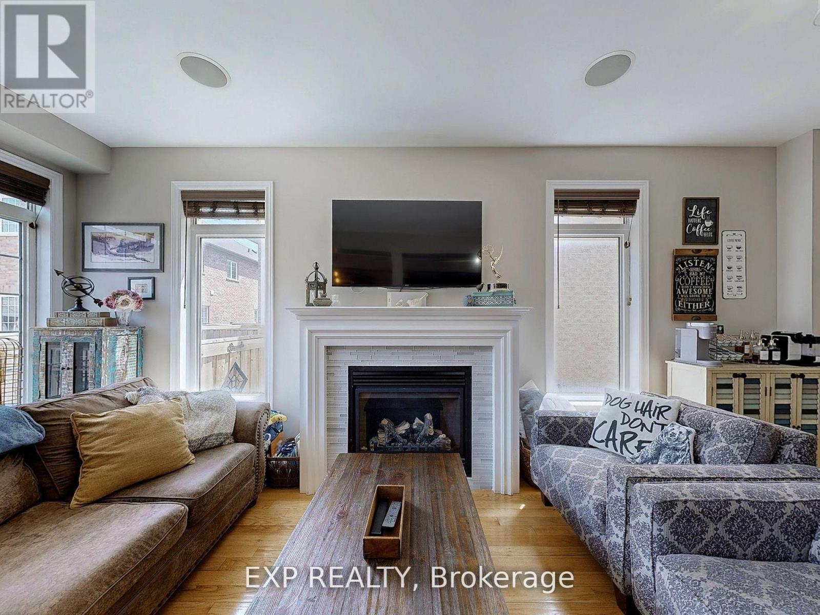 Photo 12 of 9 Samba Street, Richmond Hill ON