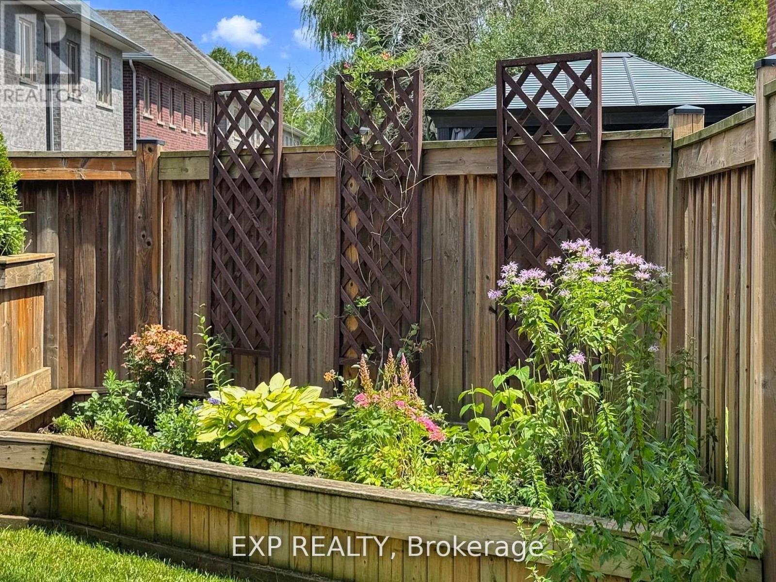 Photo 49 of 9 Samba Street, Richmond Hill ON