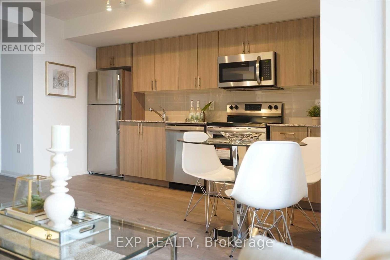 Photo 11 of 3091 Dufferin Street, Toronto ON