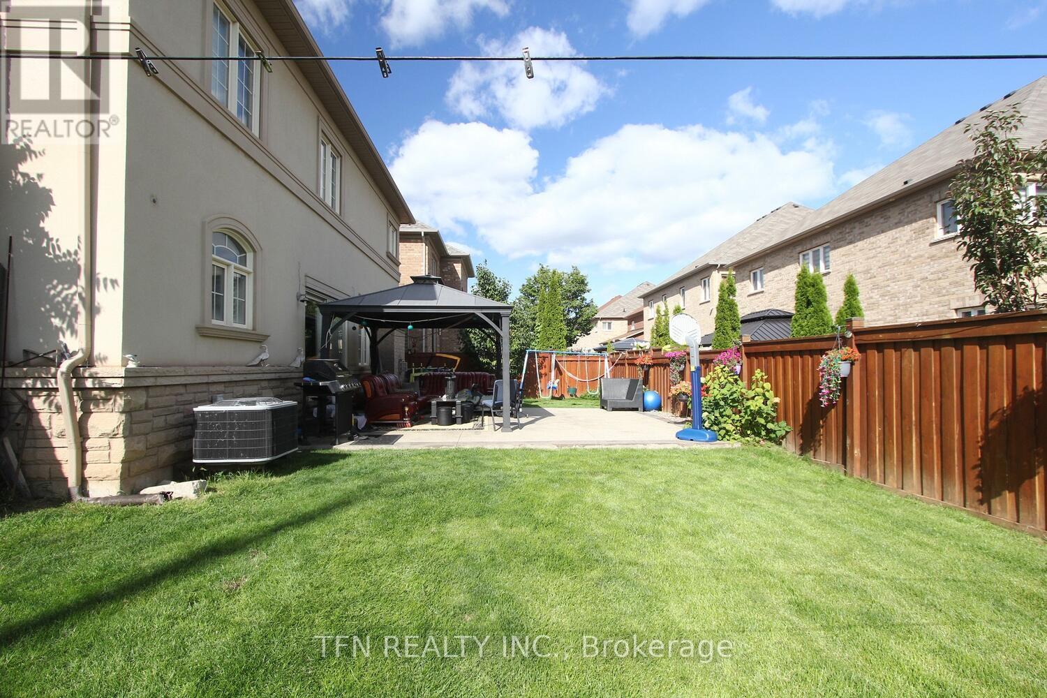 Photo 49 of 1 Beacon Hill Drive, Brampton ON