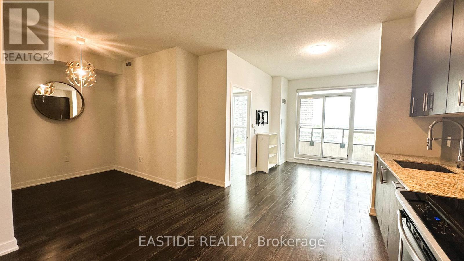 Photo 4 of 1019 4055 Parkside Village Drive, Mississauga ON